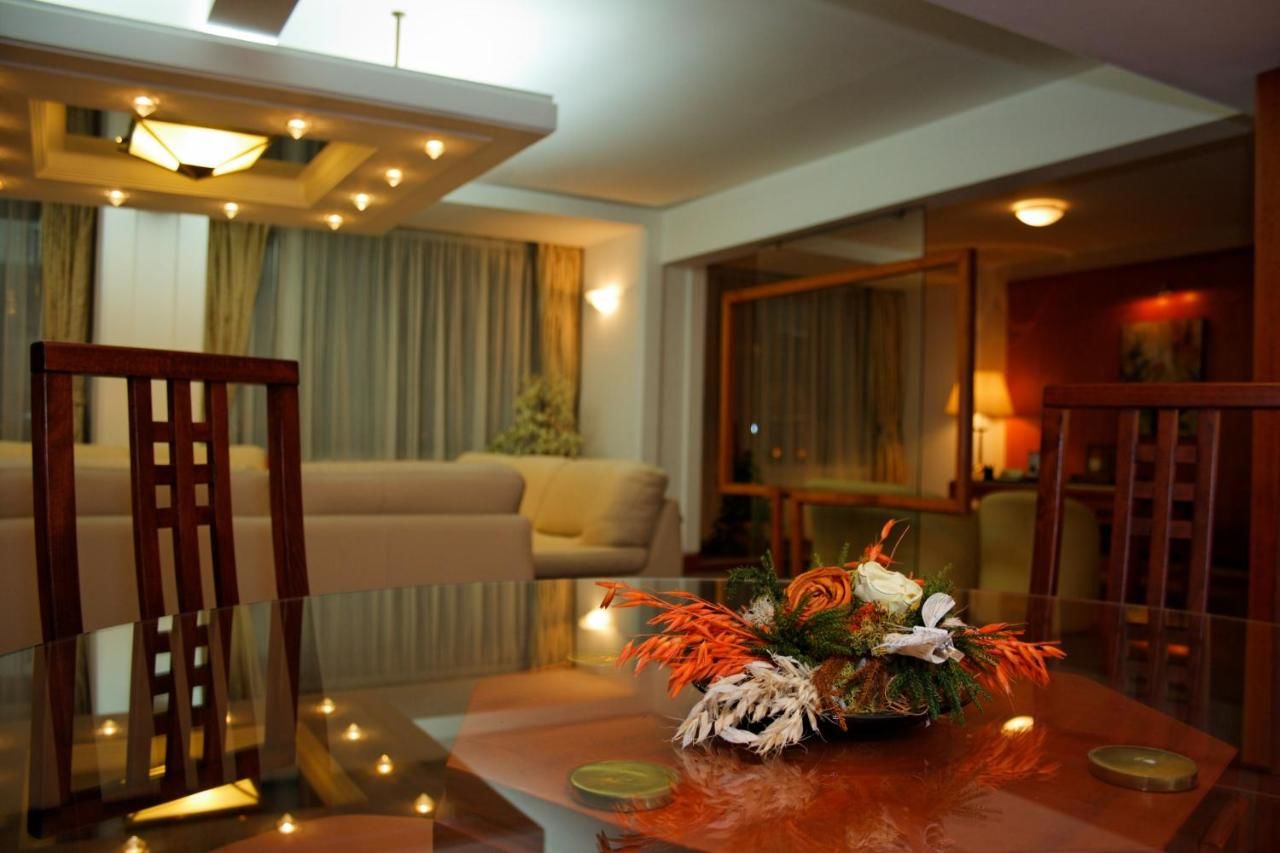 Отель Hotel Aro Palace Брашов-14