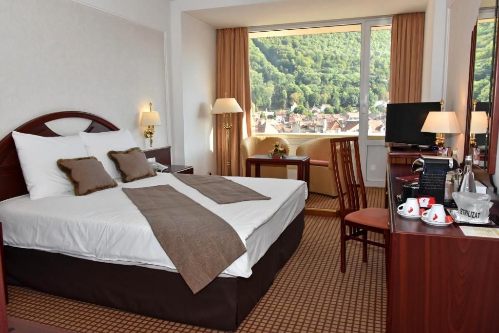 Отель Hotel Aro Palace Брашов