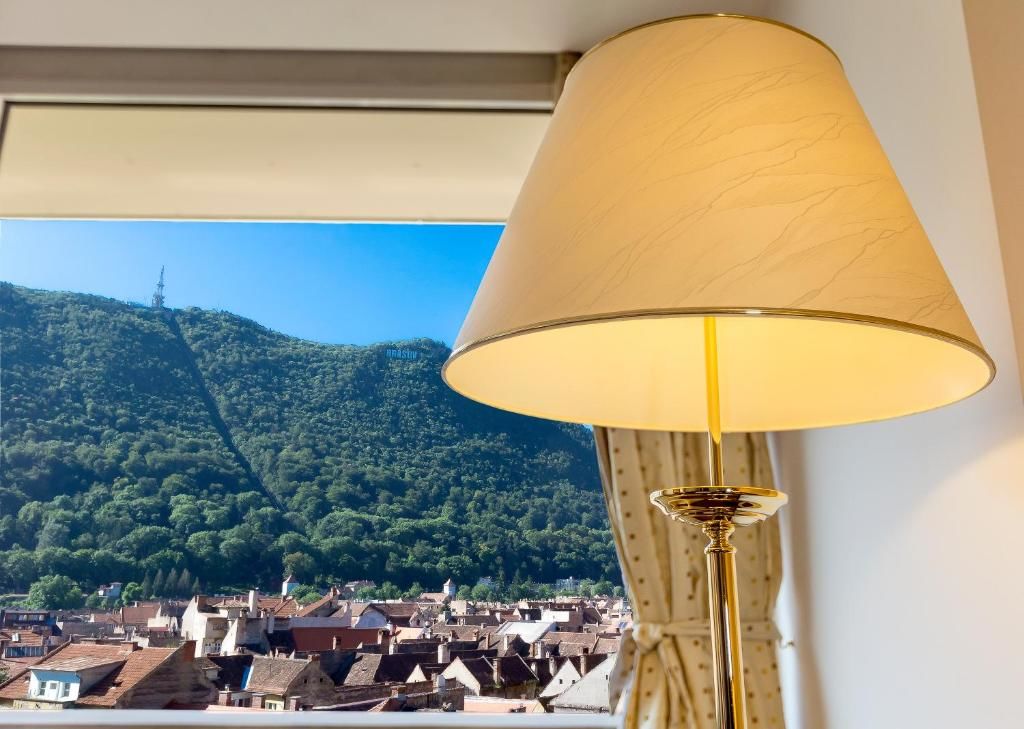 Отель Hotel Aro Palace Брашов