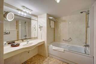Отель Hotel Aro Palace Брашов Апартаменты-3