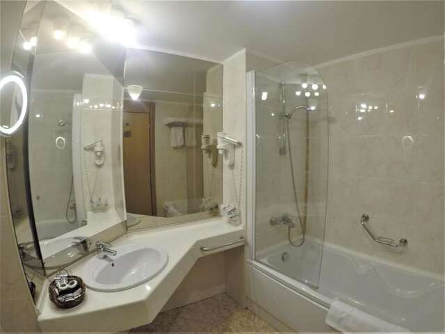 Отель Hotel Aro Palace Брашов-51